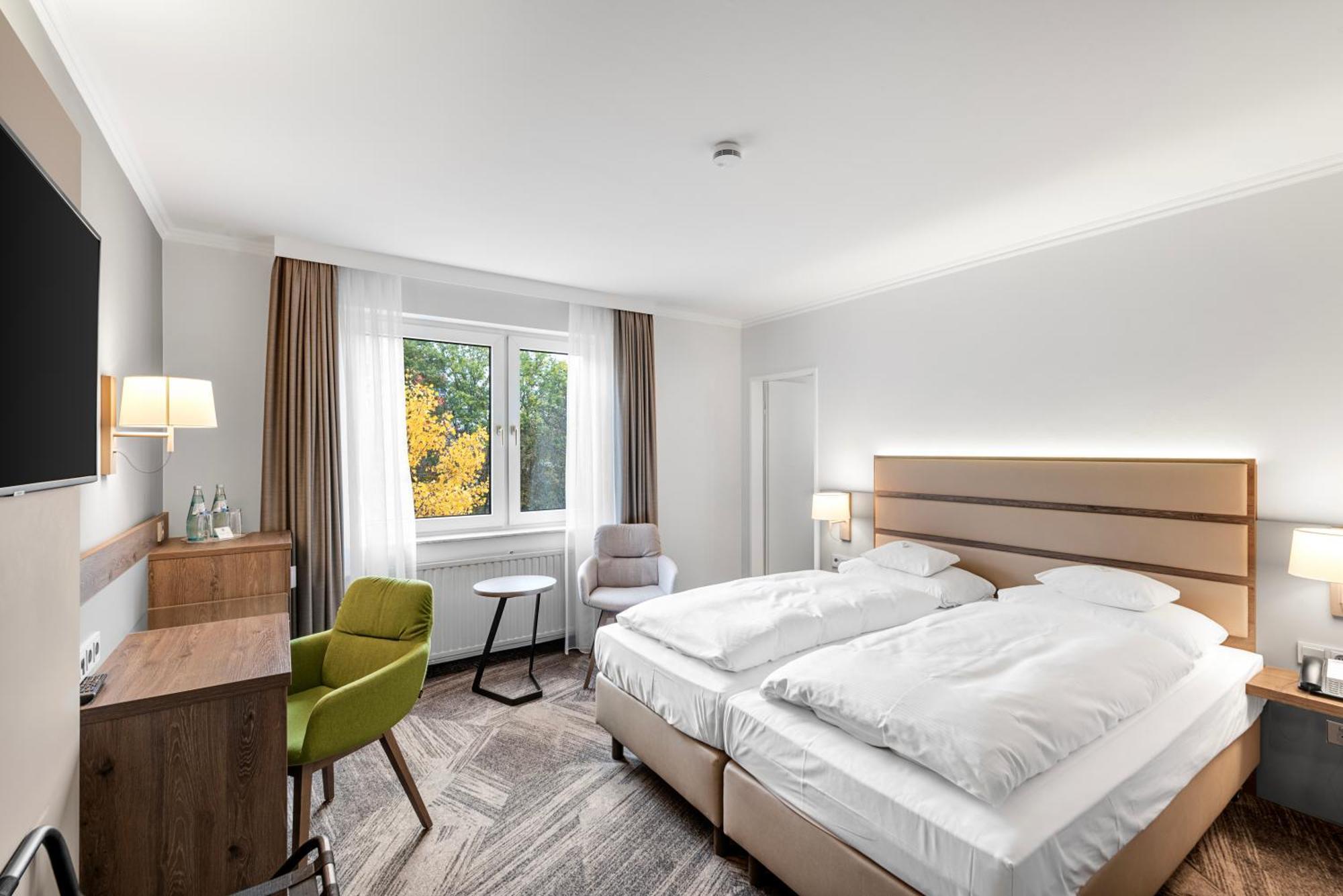 Parkhotel Am Taunus أوبروسل المظهر الخارجي الصورة