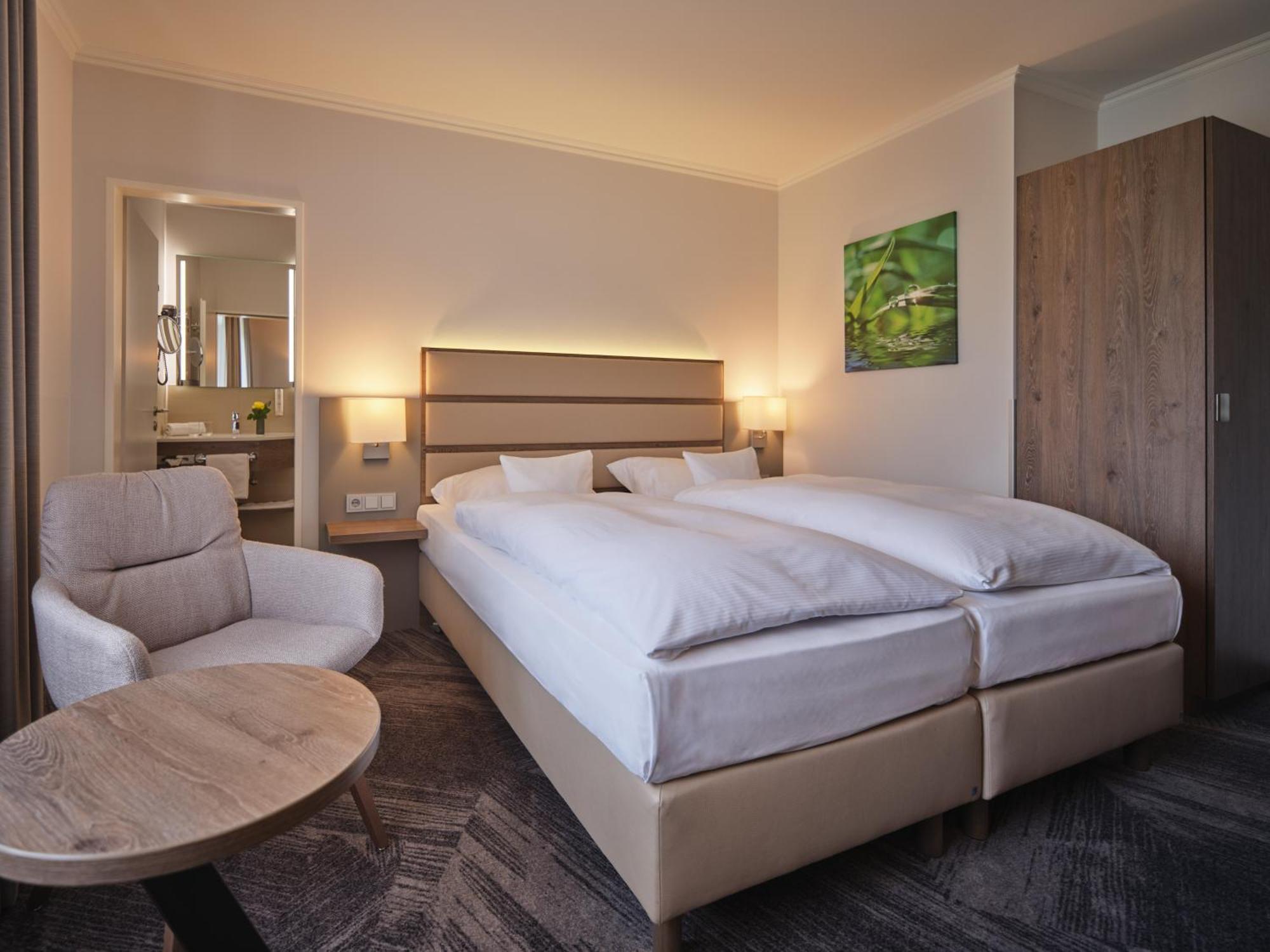 Parkhotel Am Taunus أوبروسل المظهر الخارجي الصورة