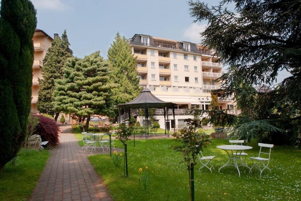 Parkhotel Am Taunus أوبروسل المظهر الخارجي الصورة